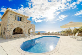 Villa Dioni Tria